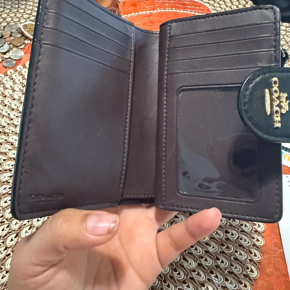 Coach Embossed Black Leather Wallet - Picture 4 of 6